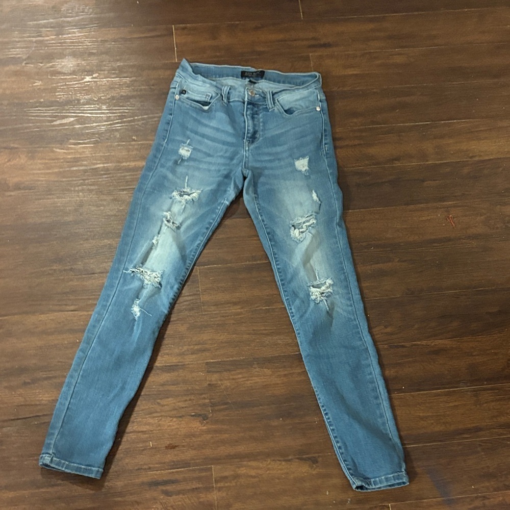 Judy Blue Distressed Blue Jeans 5/27
